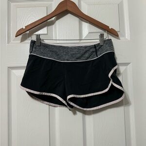 Lululemon speed shorts size 4 vguc